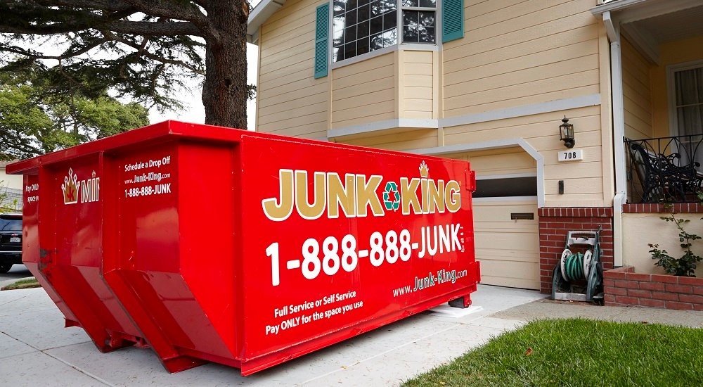 picture of a Junk King dumpster in Elon